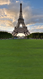 eiffel-tower-lawn.jpg